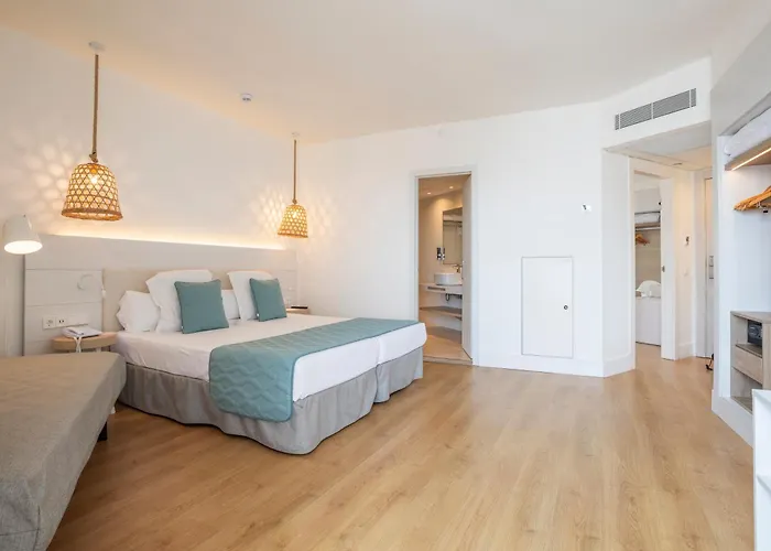 Leonardo Royal Hotel Ibiza Santa Eulalia Es Cana, Espanha