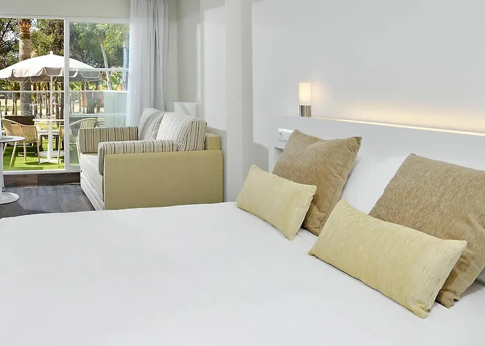 Sol By Melia Palmanova Mallorca, Spanyolország