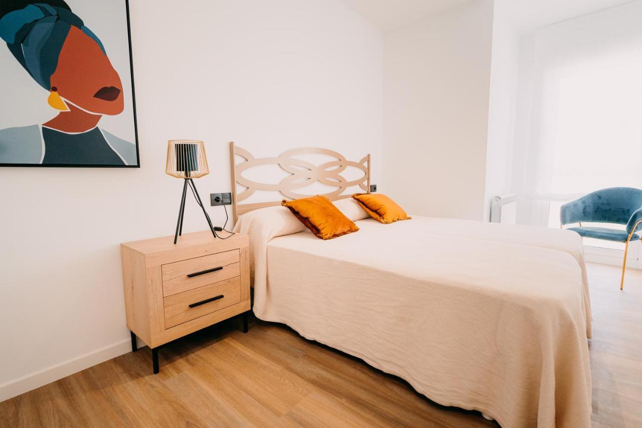 Two-Bedroom Apartment,1014014269:JPEG