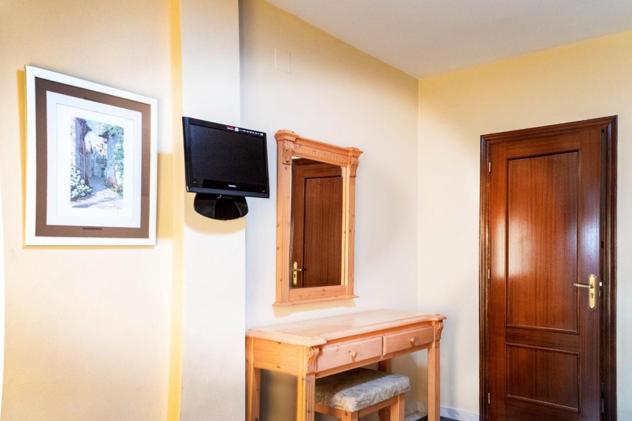 Double or Twin Room with Extra Bed