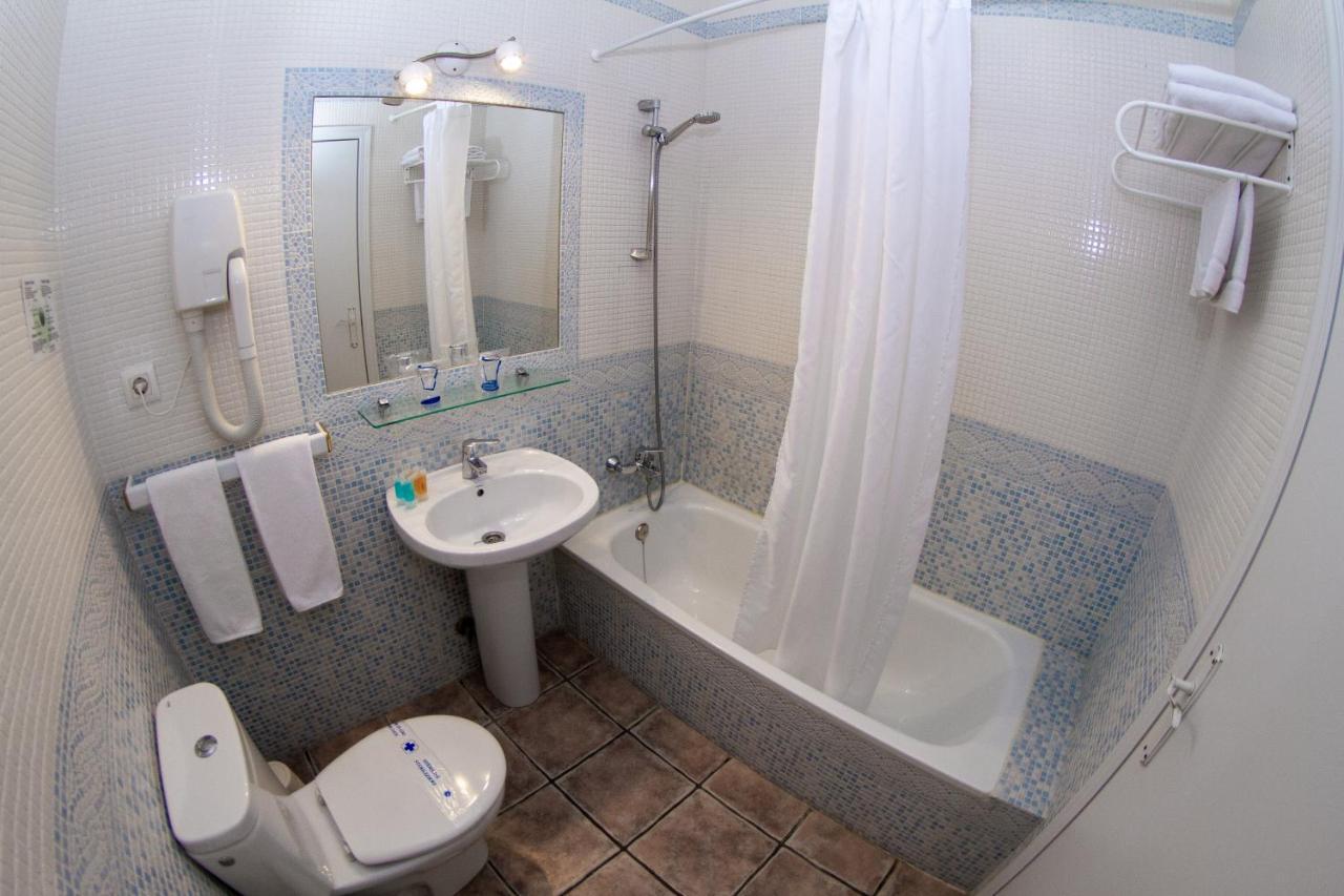 Habitación Deluxe (2 adultos + 1 niño)