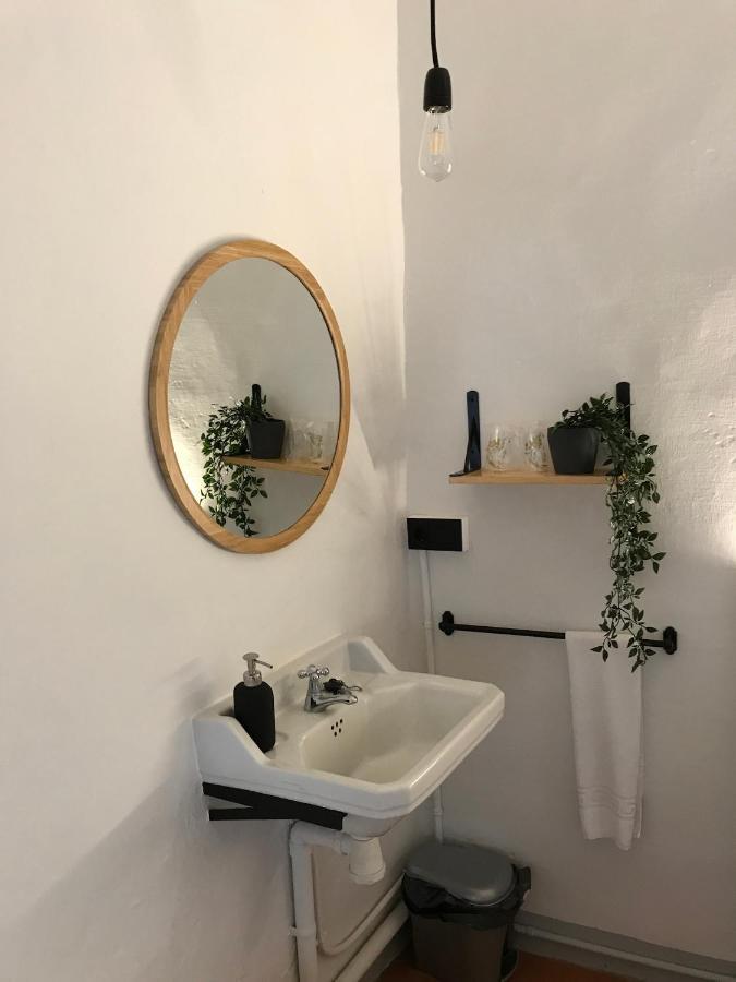 Habitación Doble con baño compartido - 1 o 2 camas