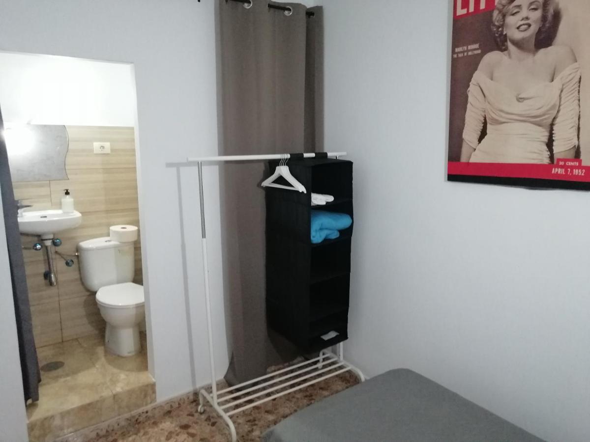 Habitación Individual con baño privado (interior)