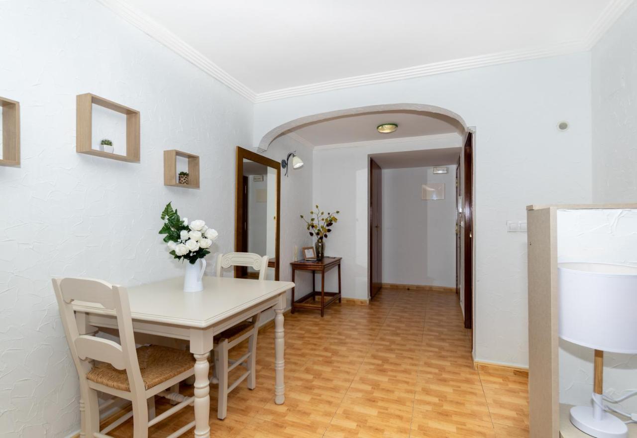 Studio Apartment Side Sea View