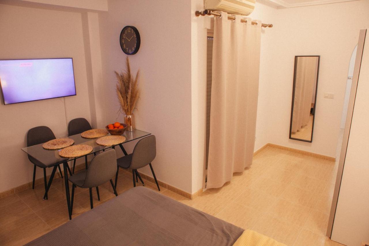 Deluxe Queen Studio