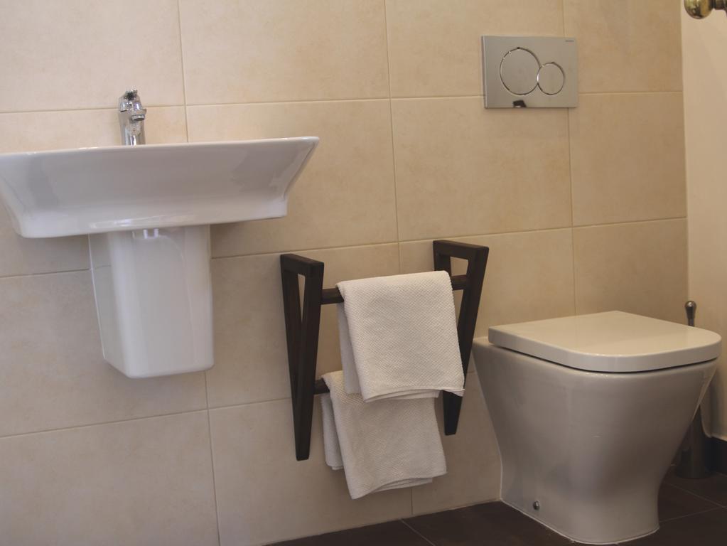 Double or Twin Room with Terrace and Sea View