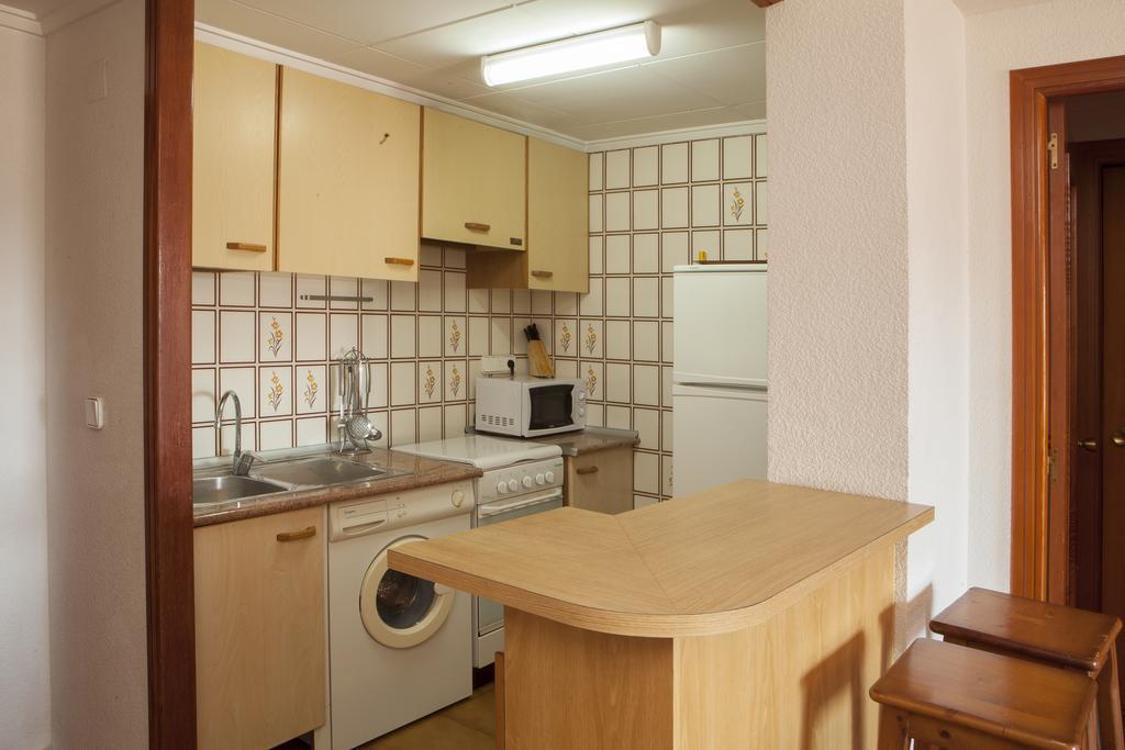Apartamento de 2 dormitorios con vistas al mar (4-6 adultos)