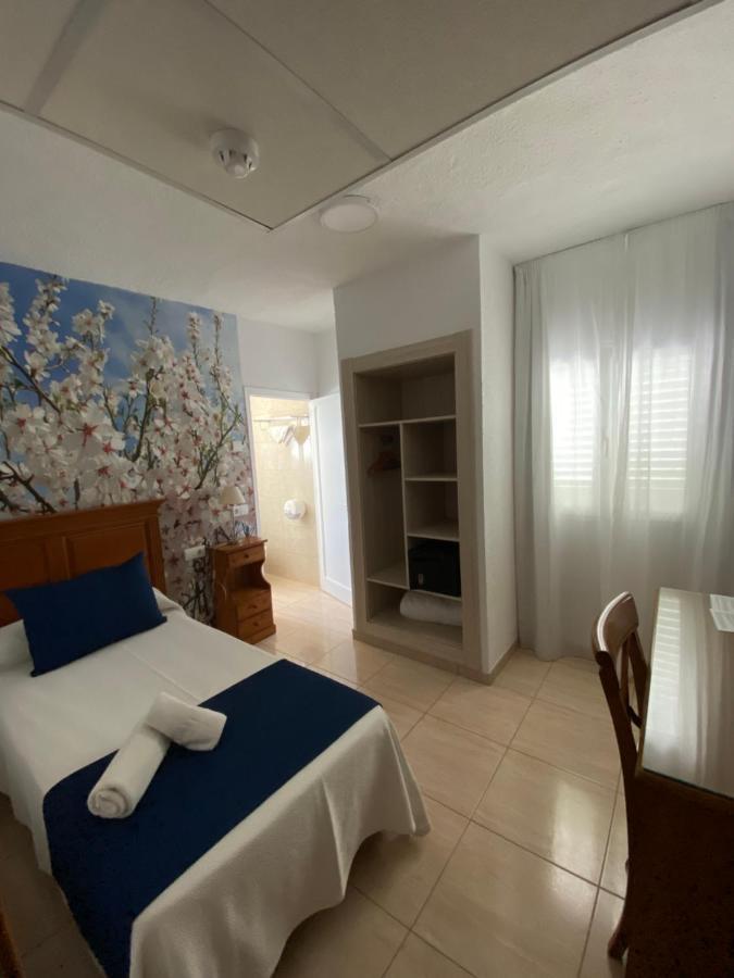 Single Room,1584415492:JPEG