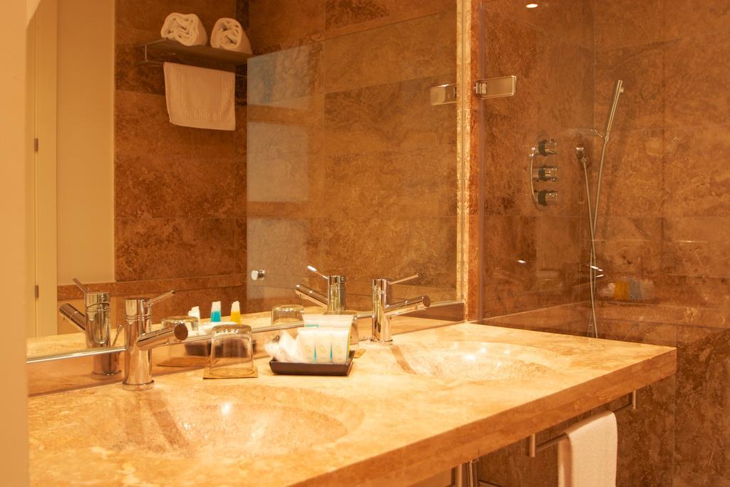 Luxuriöses Apartment mit 3 Schlafzimmern und 3 Bädern