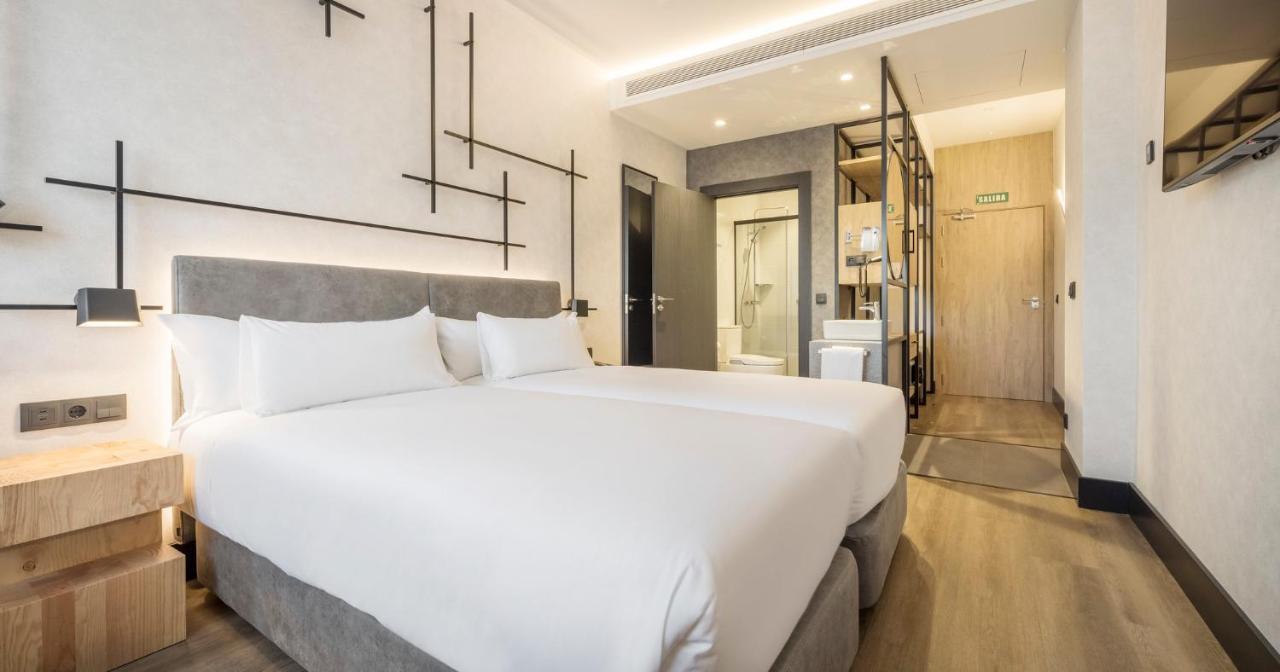 Standard Double Room with Single Use