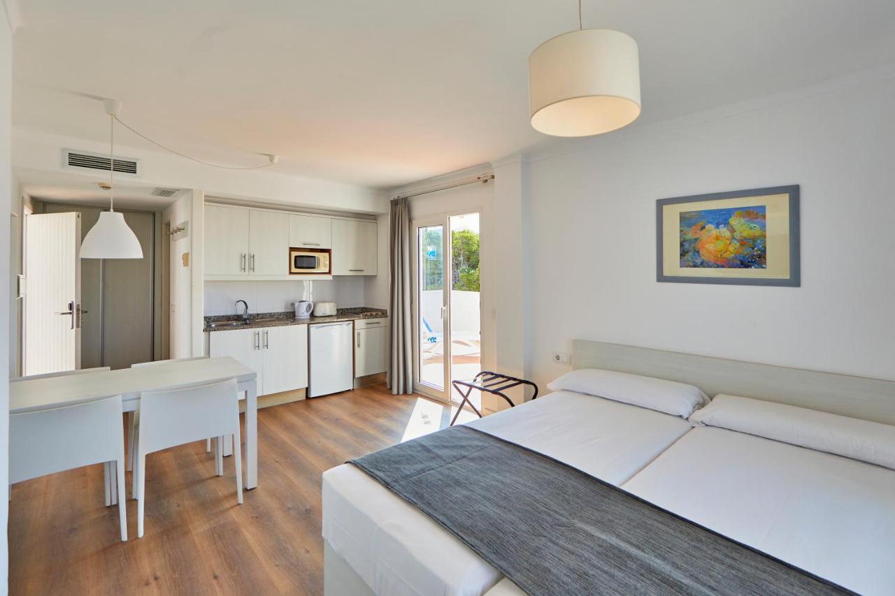Estudio con terraza grande