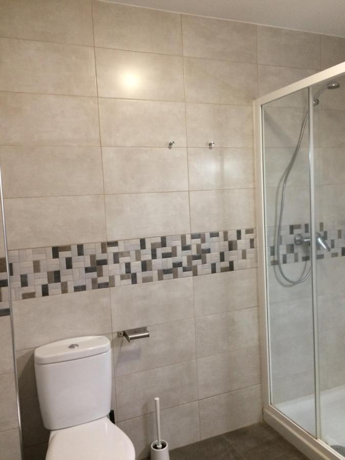 Habitación Doble con baño privado externo - 2 camas