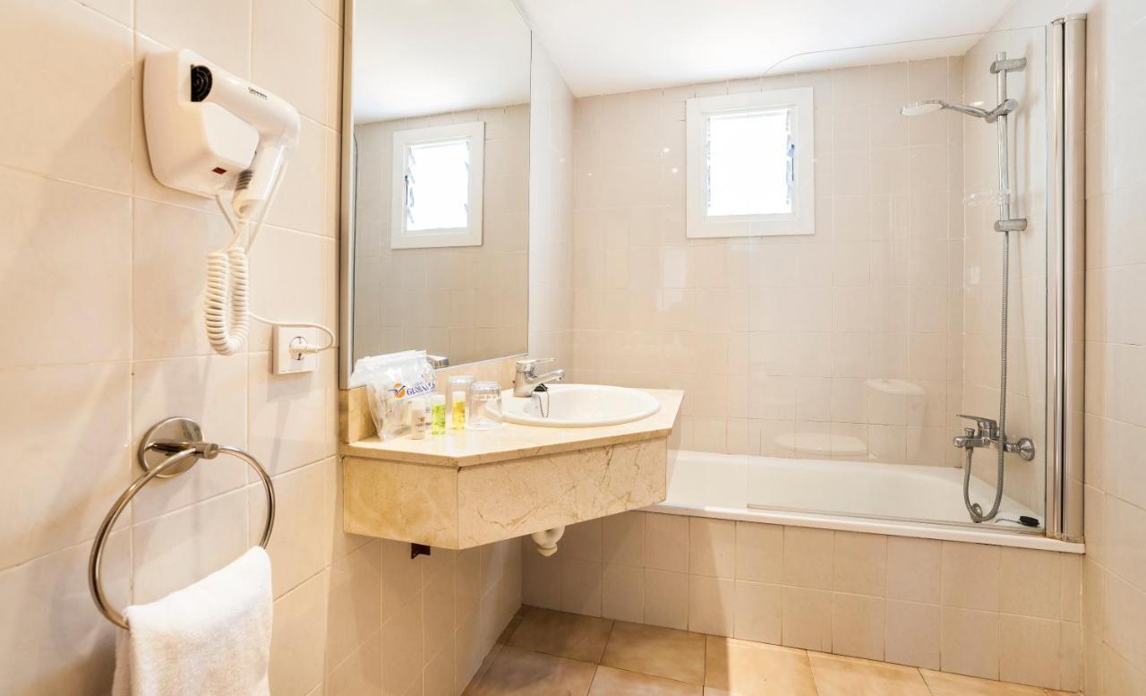 Standard Double Room,1272350554:JPEG