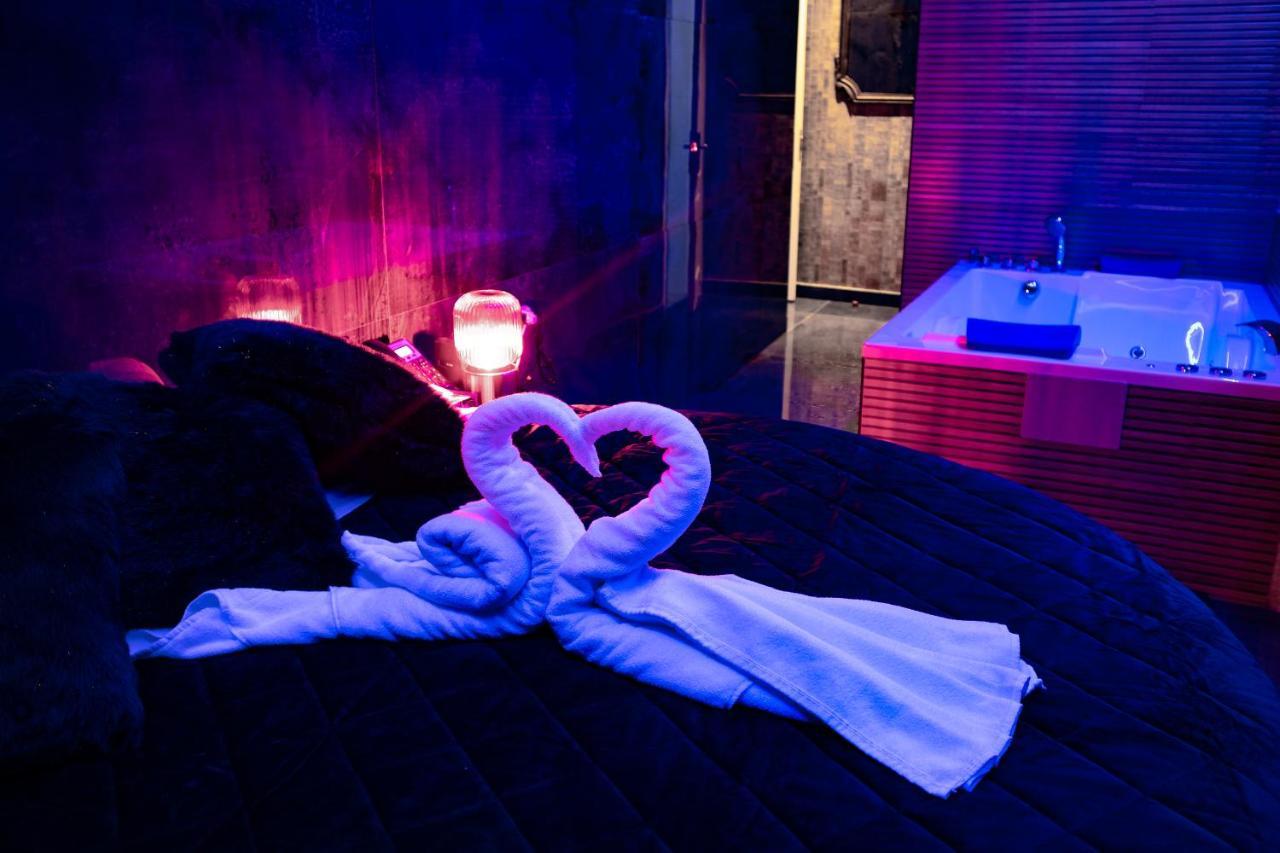 Deluxe Double Room Bath
