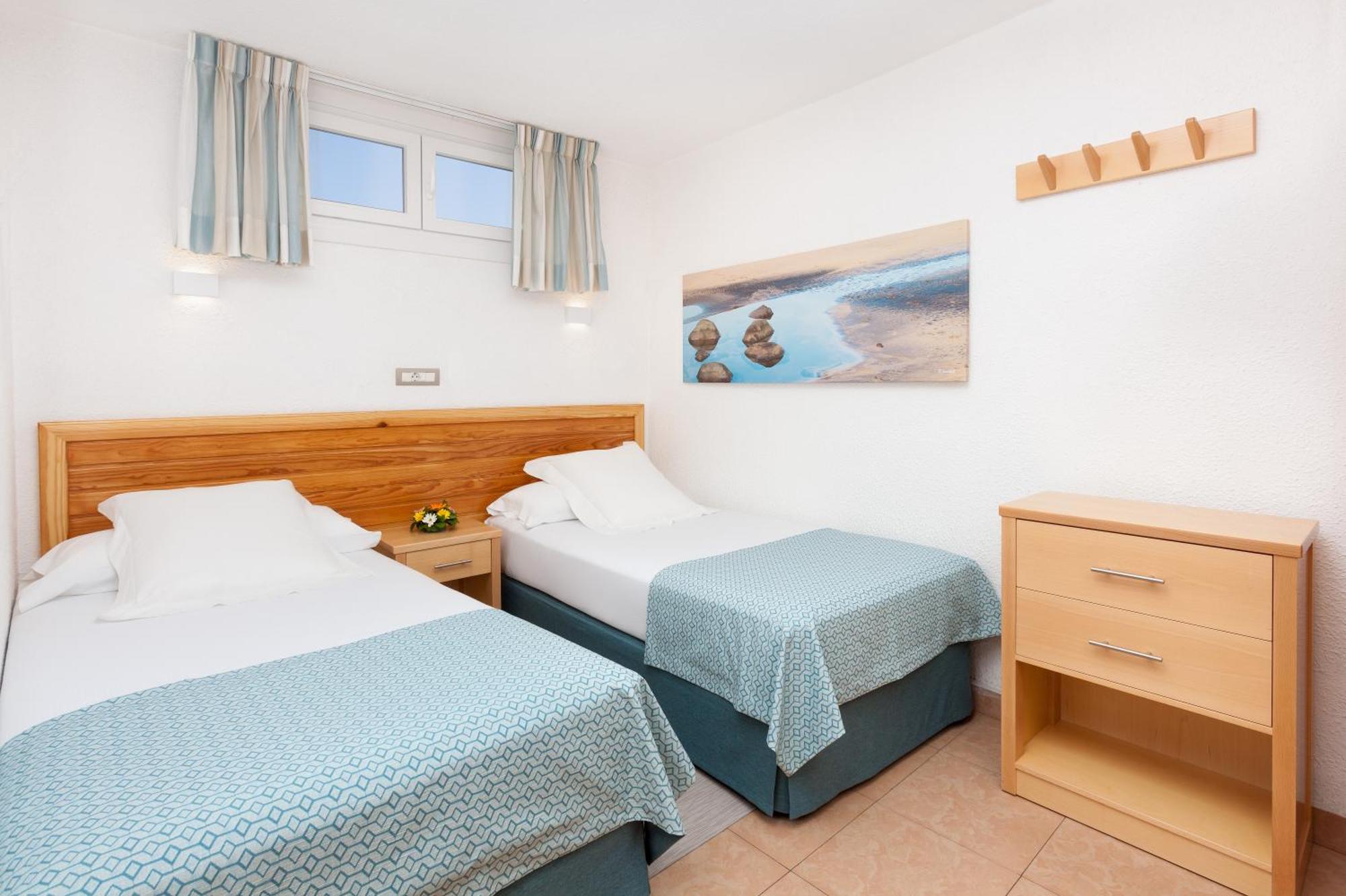 Superior One-Bedroom Apartment