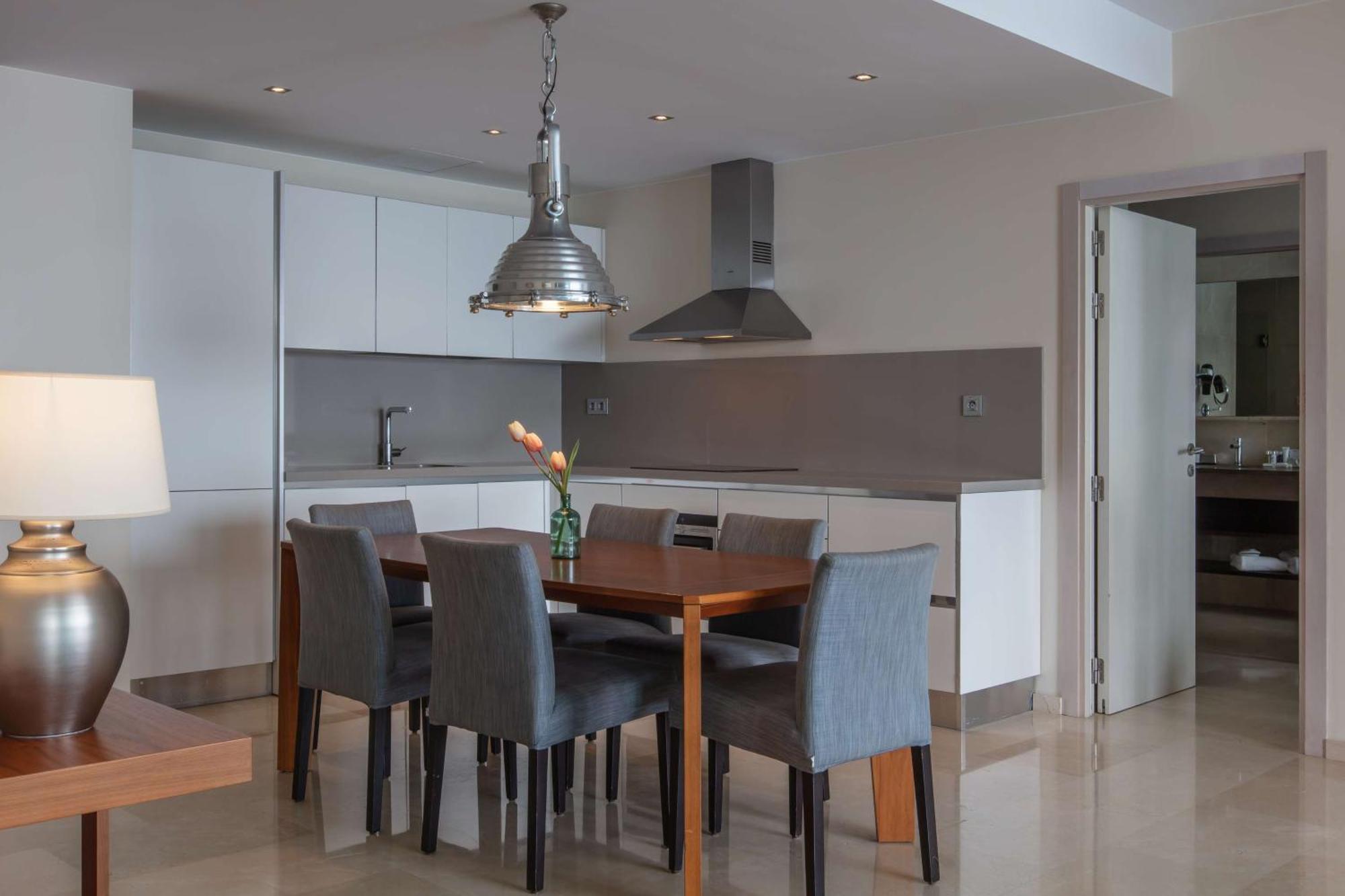 Superior Suite- 1 Bedroom & Sea View