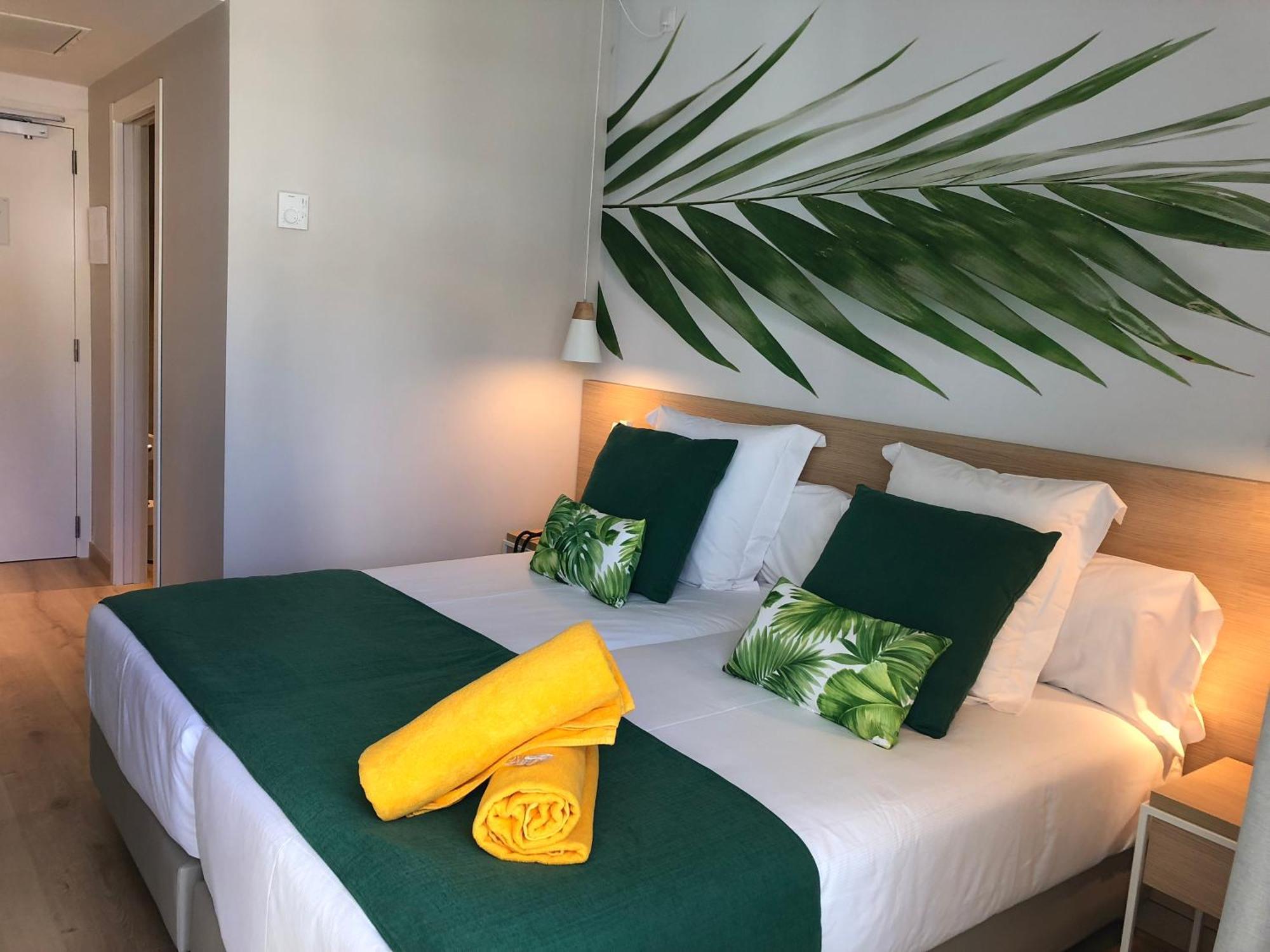Junior Suite with Pool View