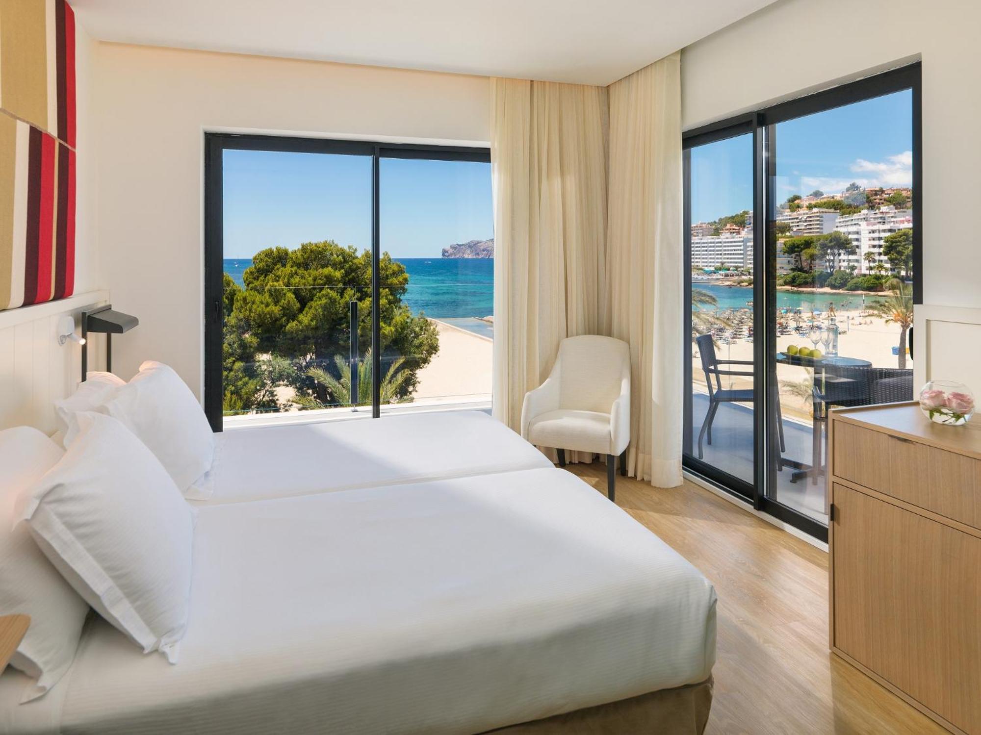 Deluxe Zimmer mit Meerblick (2 Erwachsene + 1 Kind)