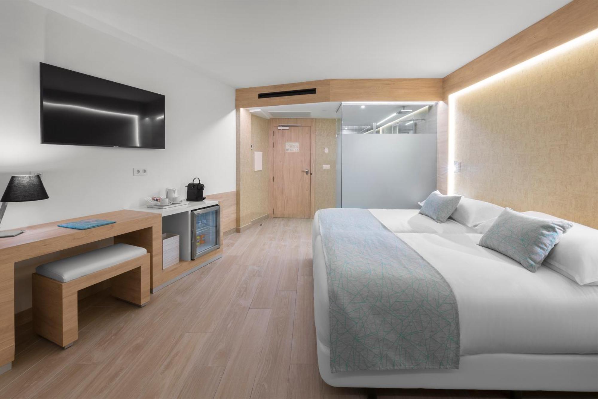 Double Comfort Lemnos Balcony