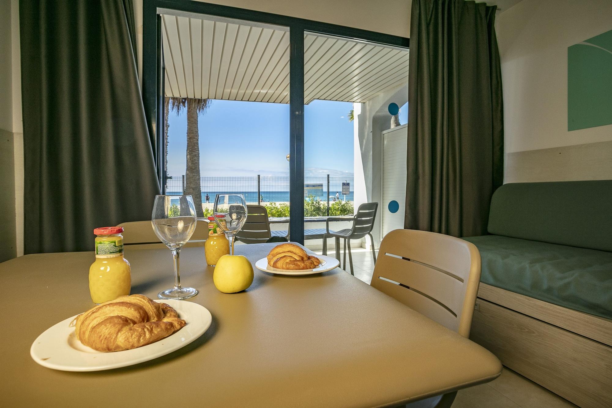 Estudio con vistas al mar