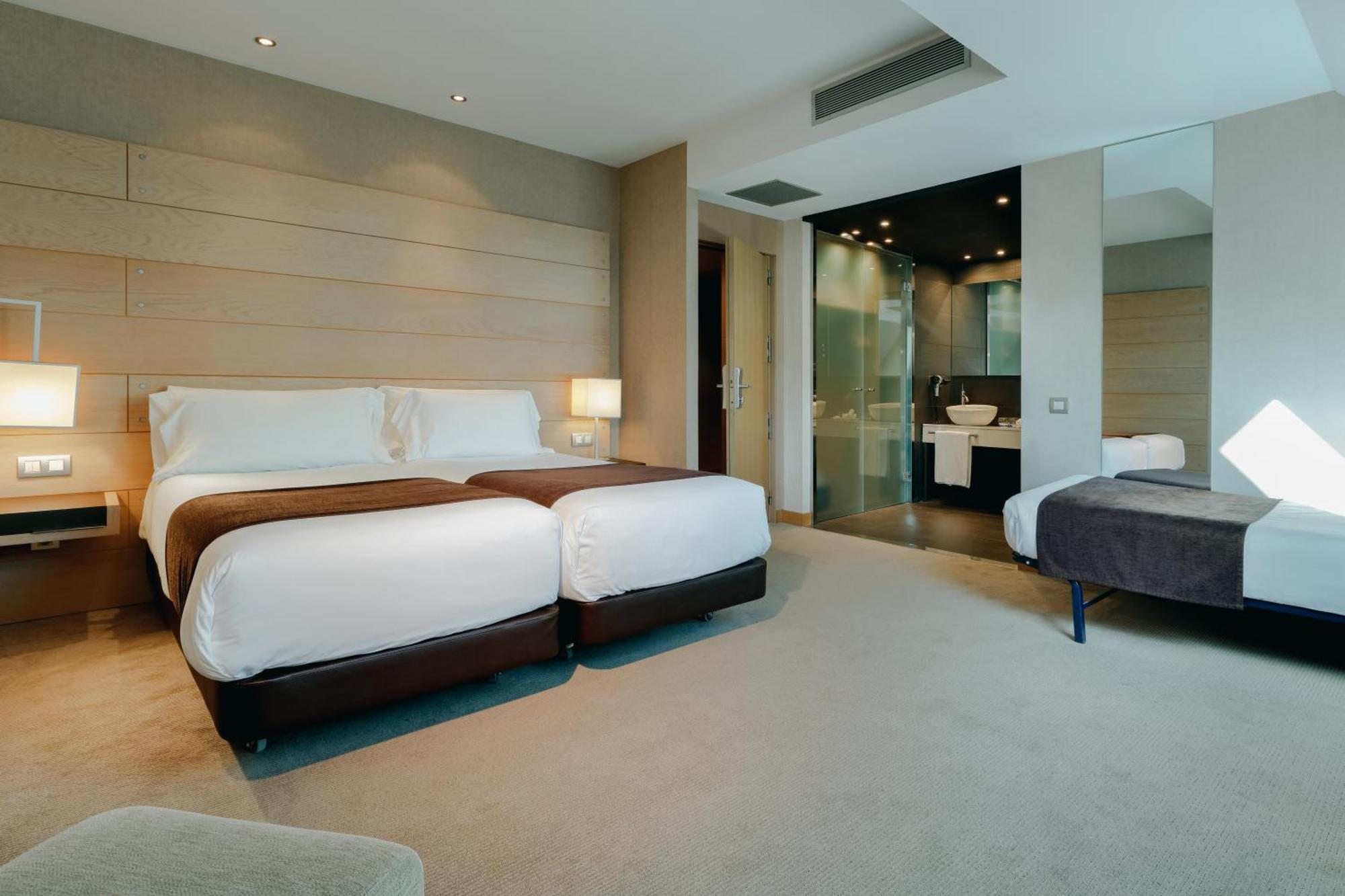 Standard Double or Twin Room with Extra Bed