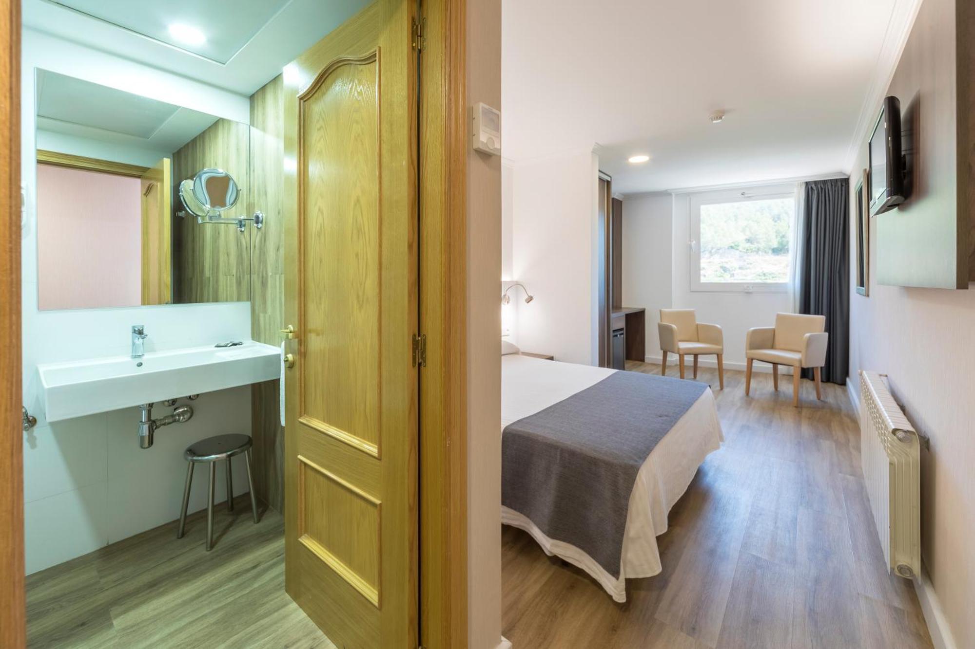 Double or Twin Room River View