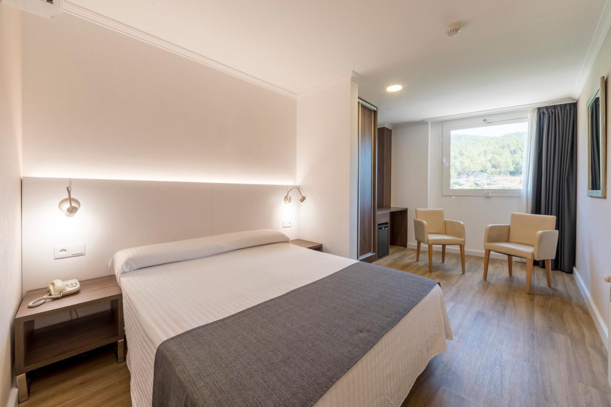 Double or Twin Room River View