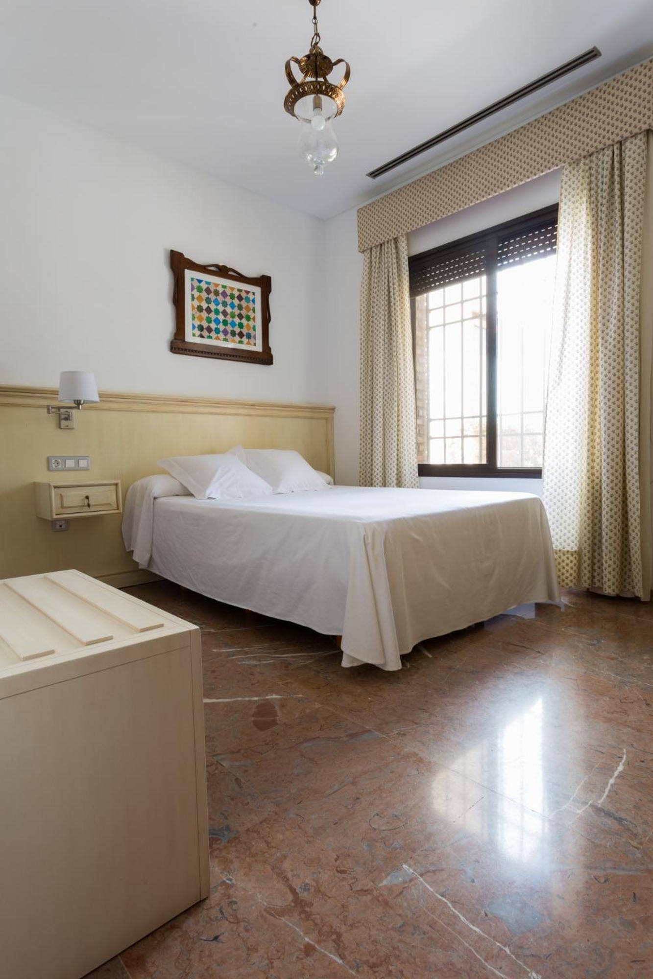 Superior Single Room with Parking