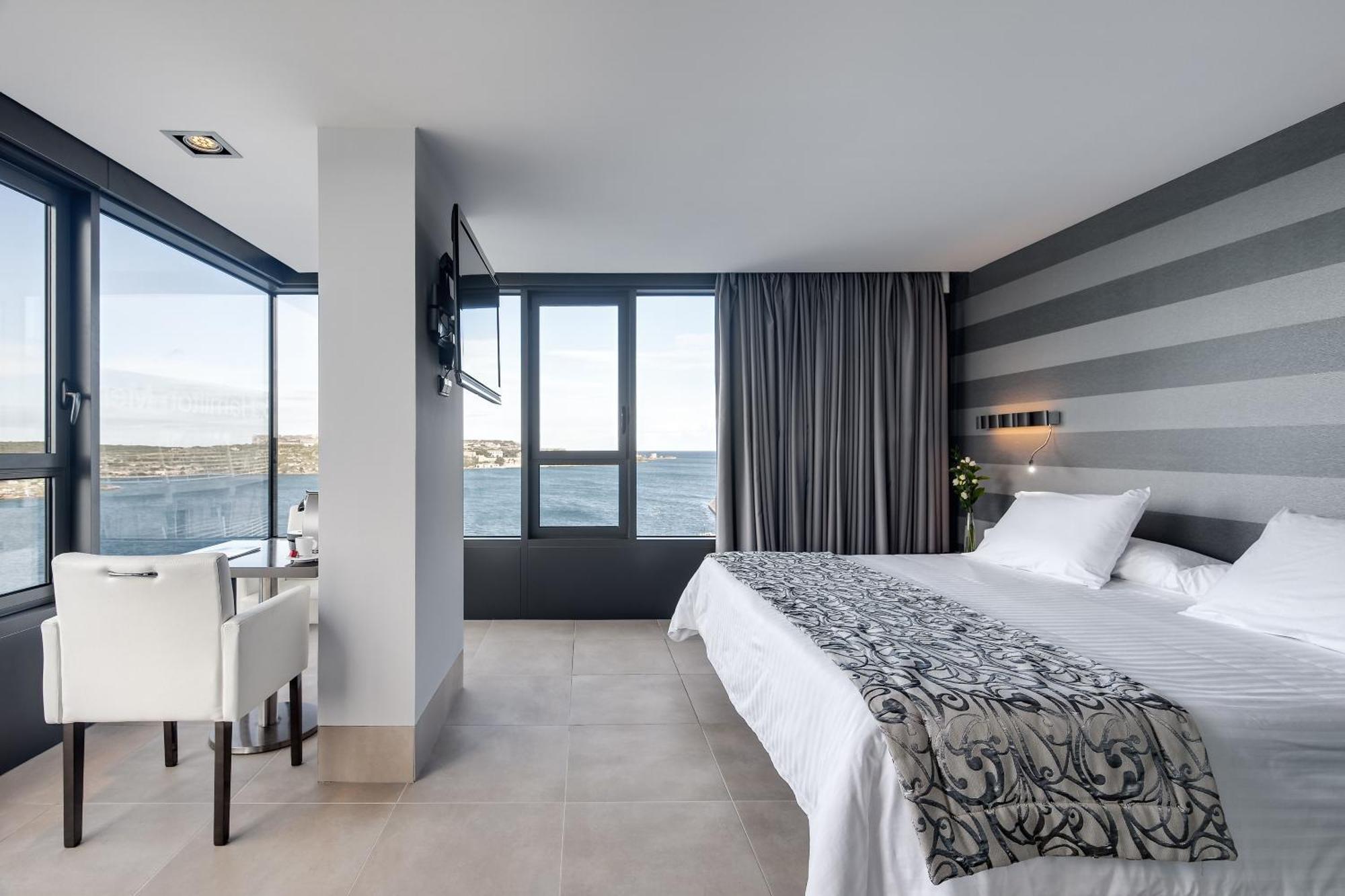 Deluxe Double or Twin Room Sea View,1588043899:JPEG