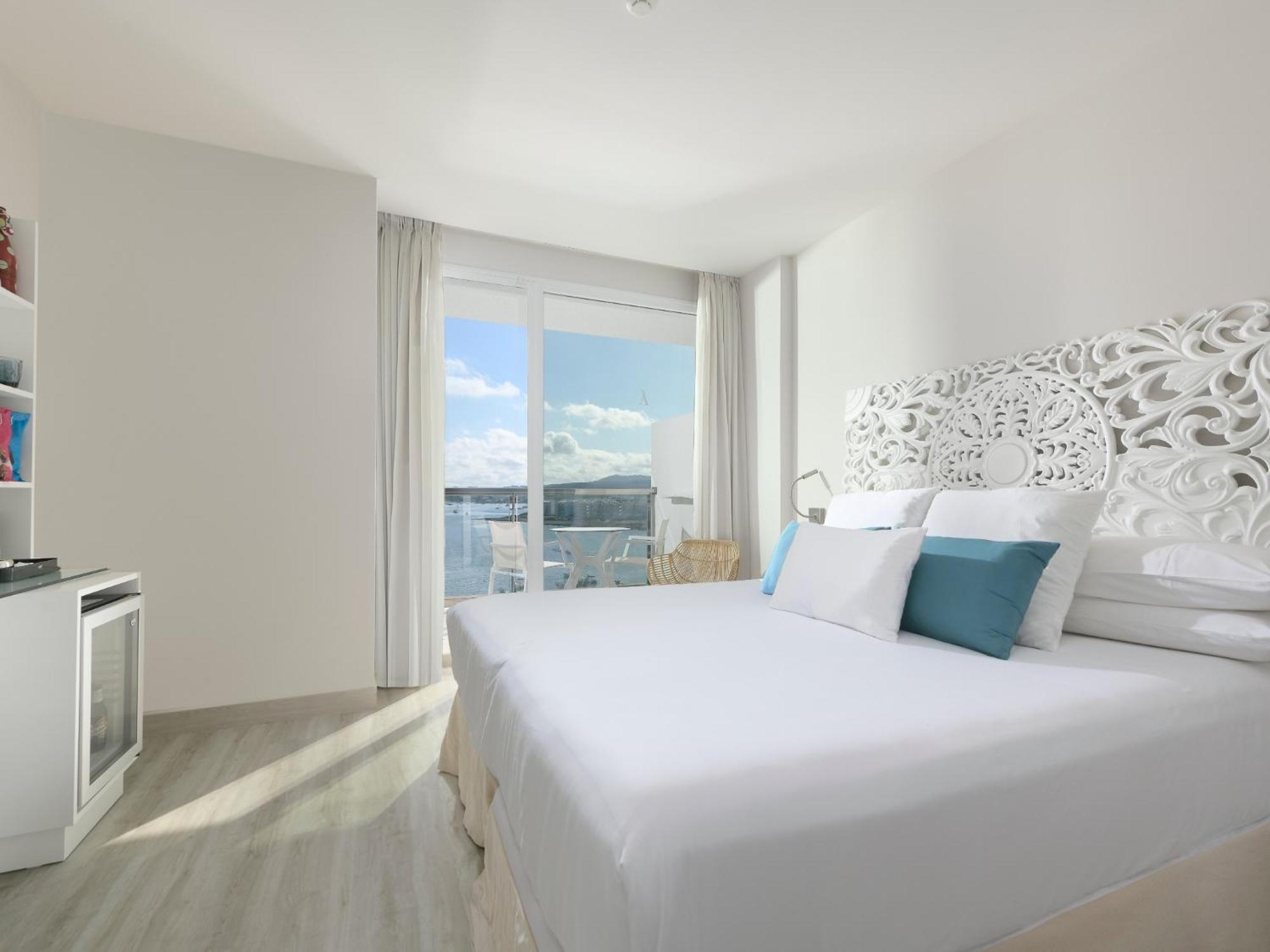 Double or Twin Room Pool View Keep the Secret