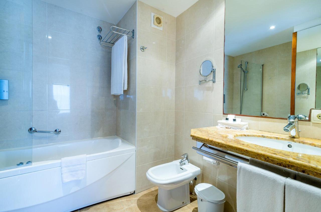 Superior double room with sea view and hydromassage