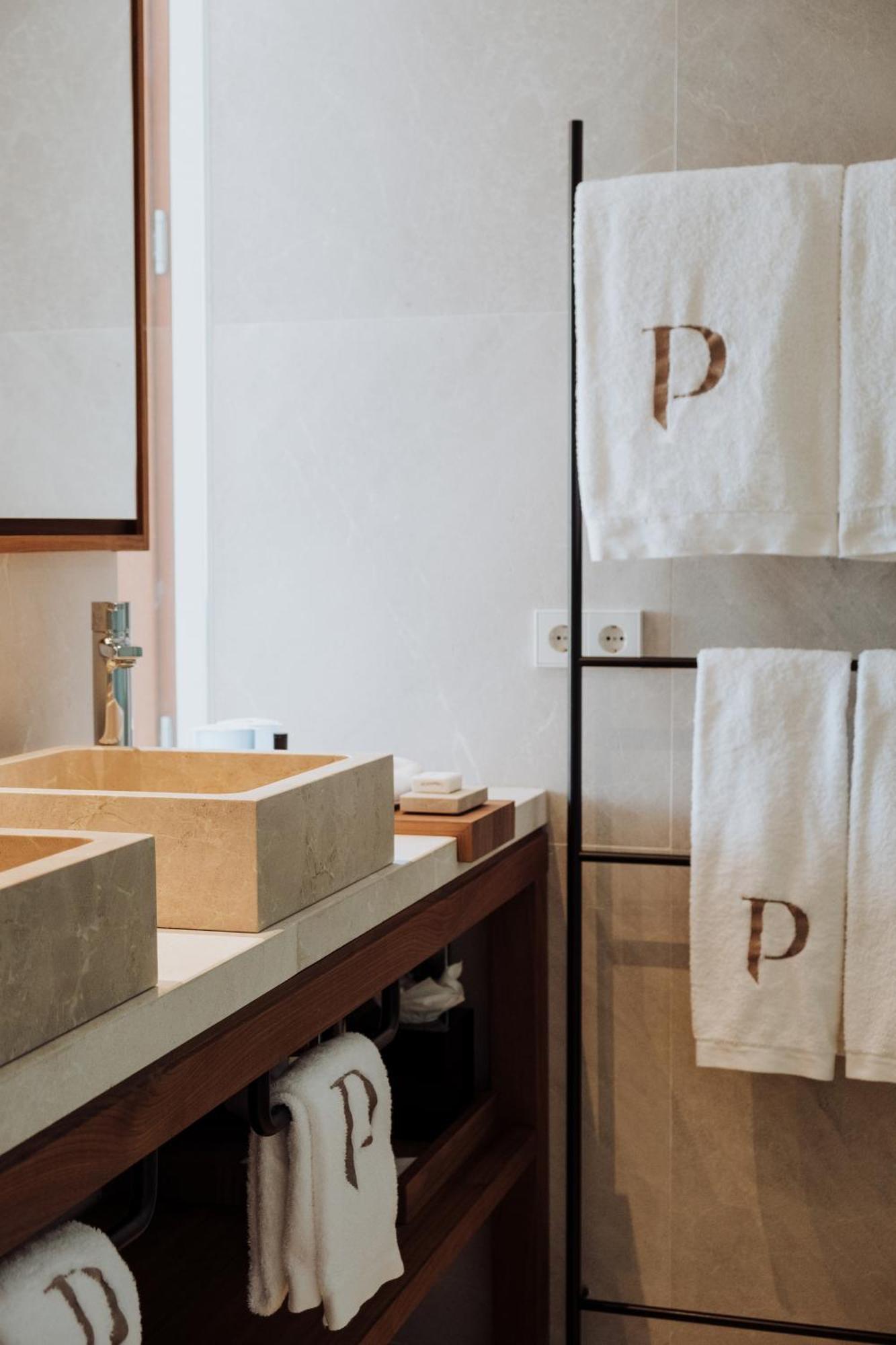 Suite Signature mit Meerblick und Zugang zum Spa