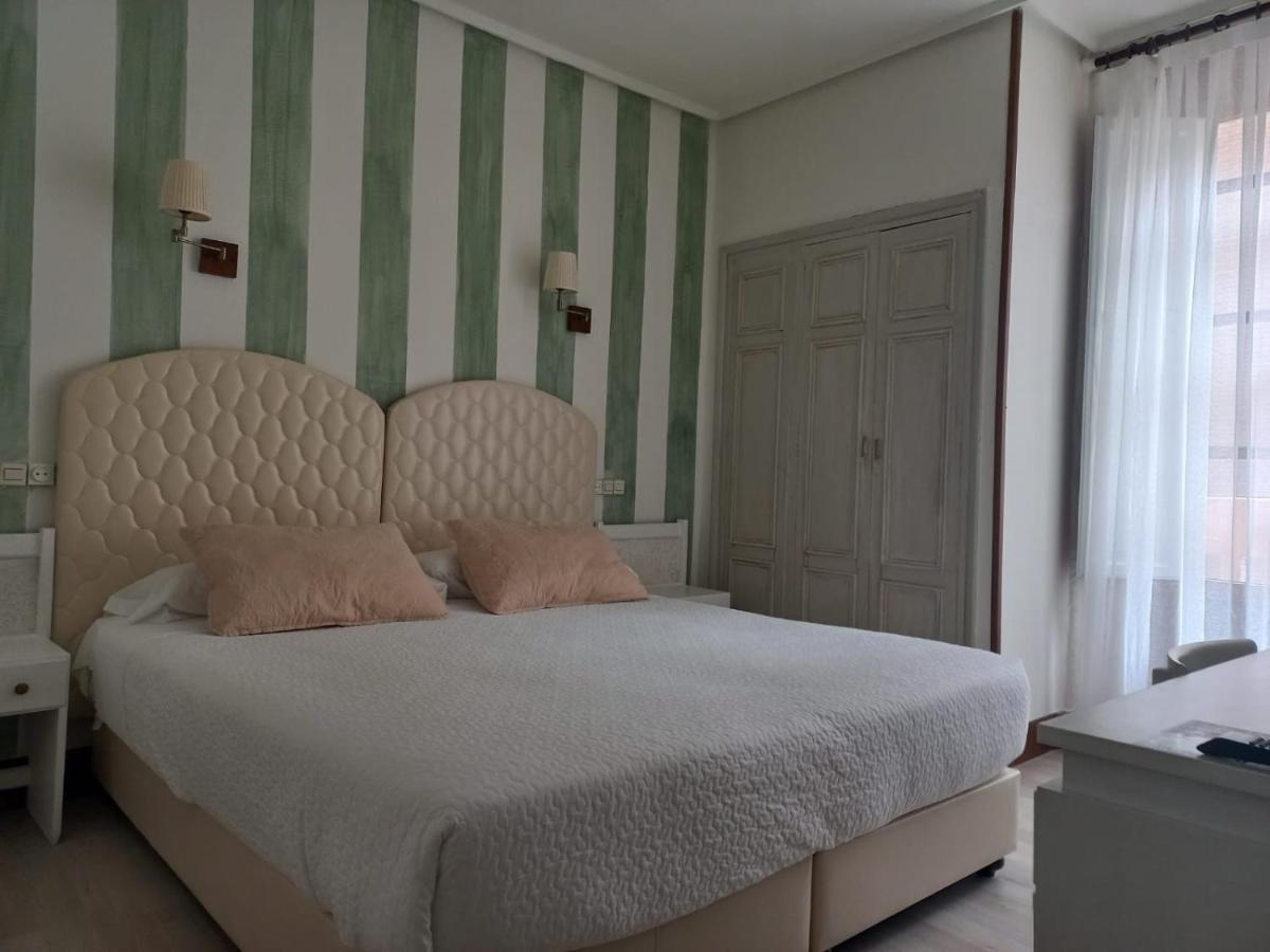 Habitación Doble con balcón - 1 o 2 camas