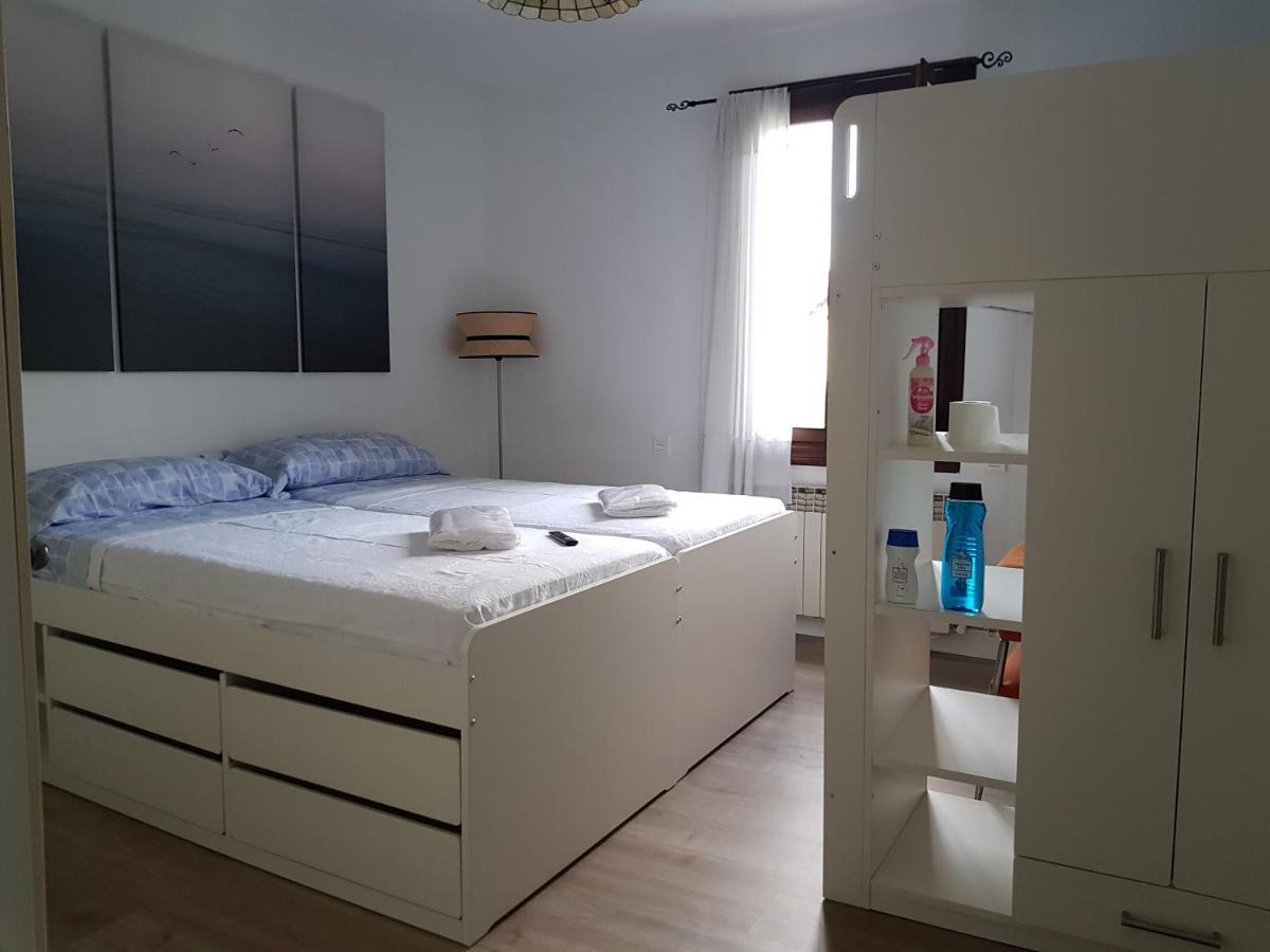 Habitación Doble con baño compartido