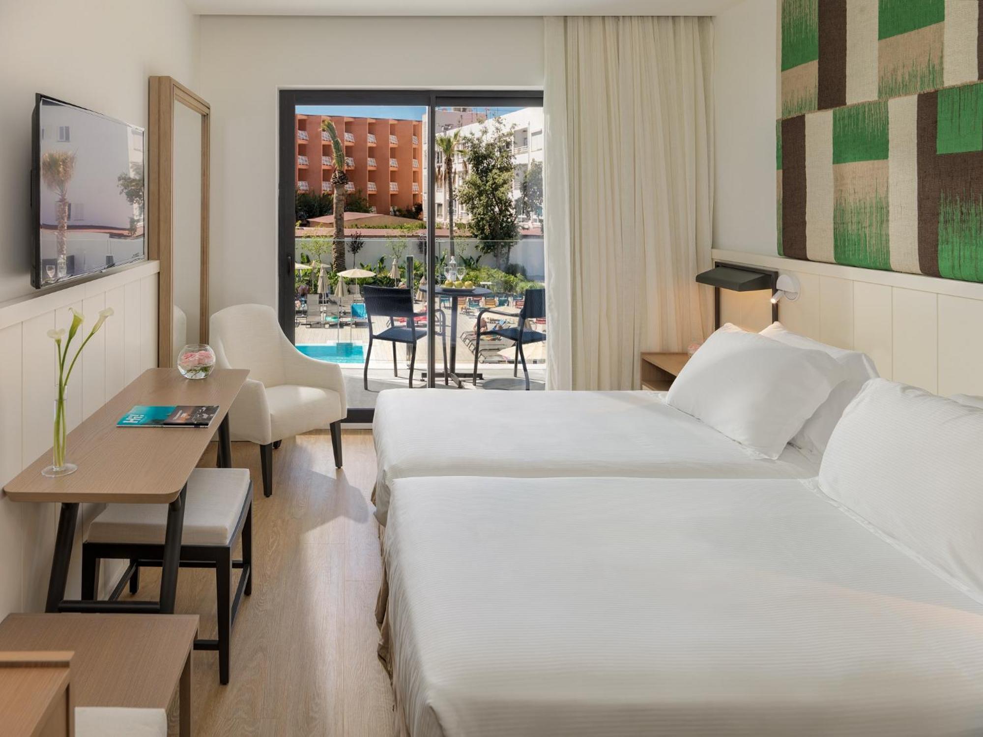 Superior Doppelzimmer mit Pool- oder seitlichem Meerblick