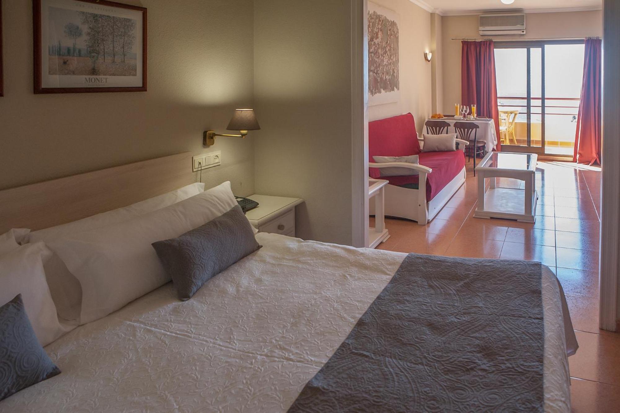 Apartamento con vistas al mar (2 adultos)