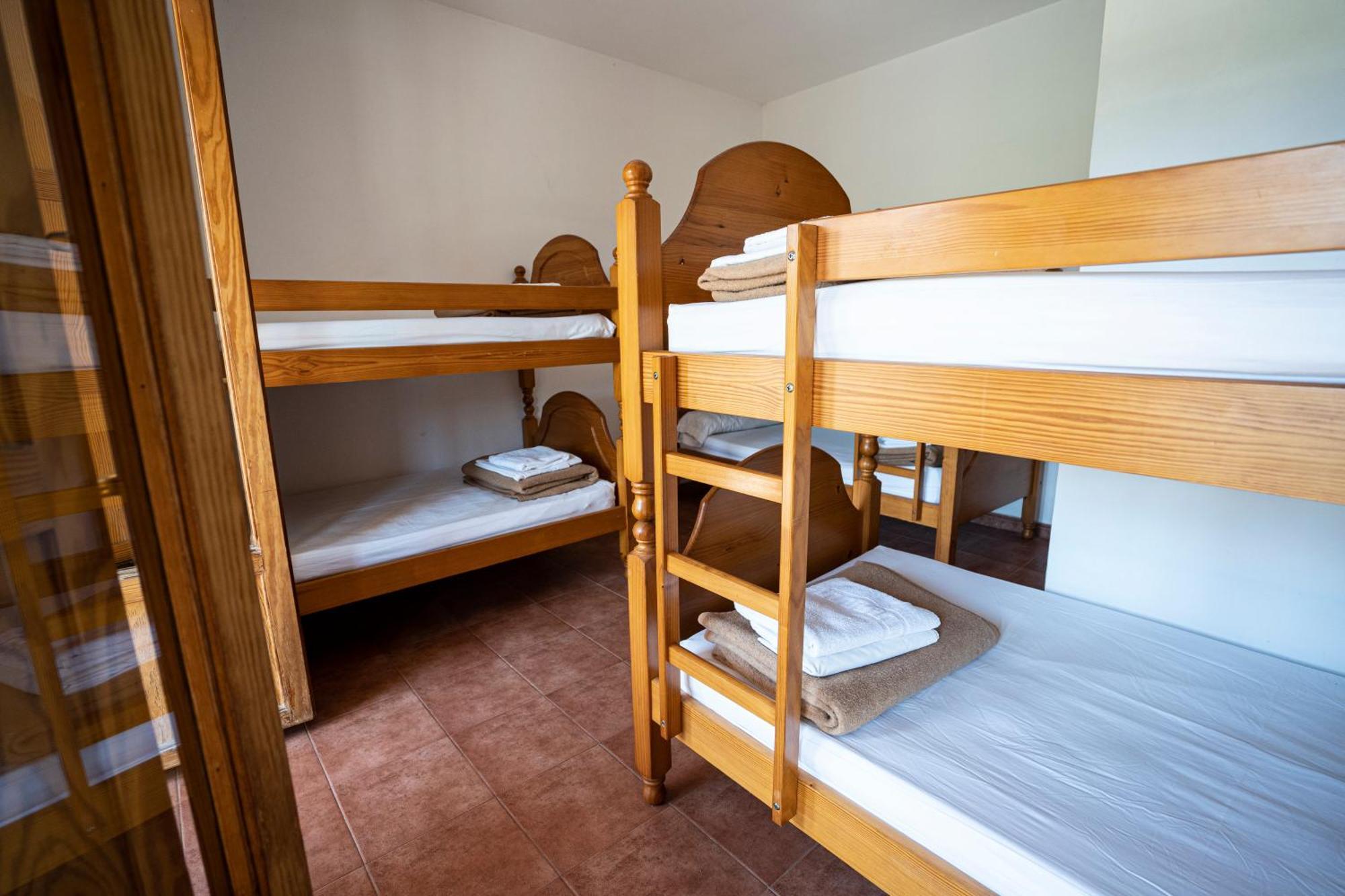 Habitación Compartida Mixta de 8 camas