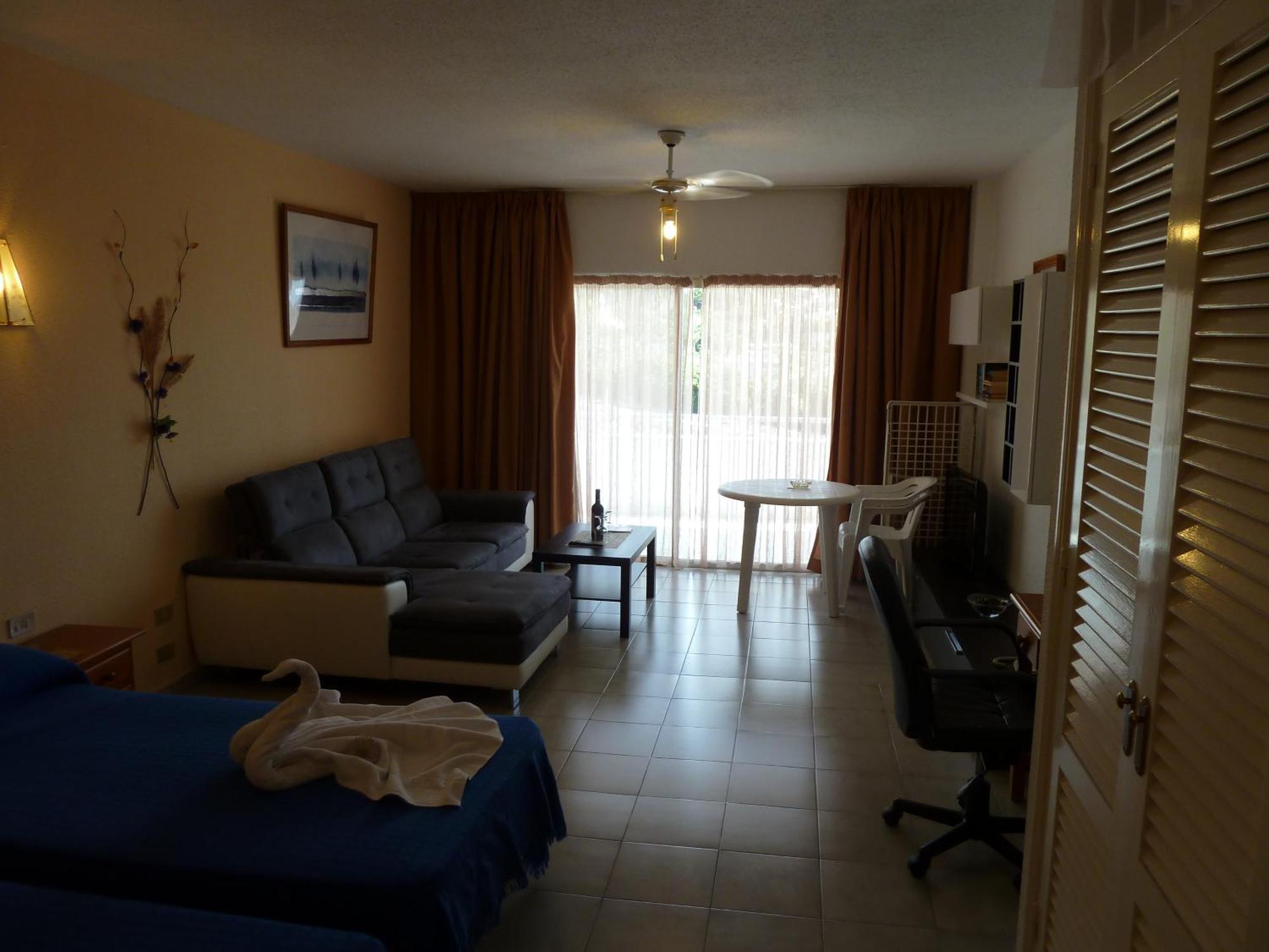 Studio Apartment,1306969714:JPEG