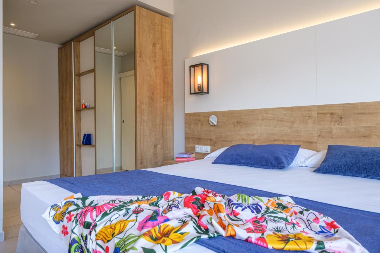 Suite Junior (2 adultos + 2 niños)