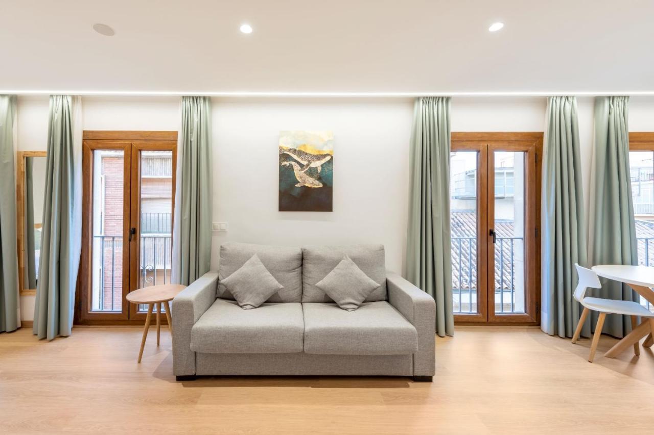 Standard ApartmentNo access to the pool or rooftop