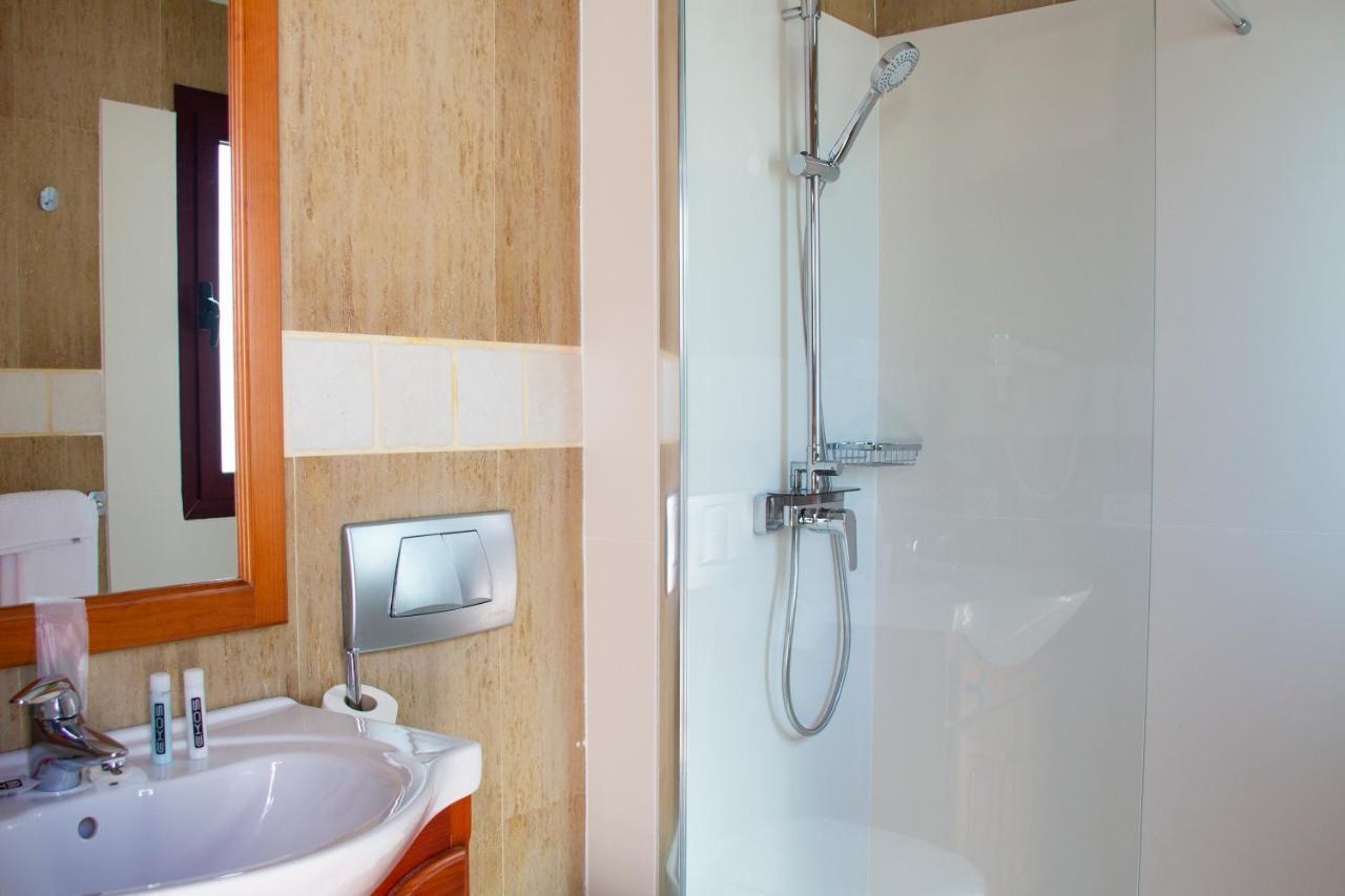 Apartment mit Meerblick (2 Erwachsene + 1 Kind)