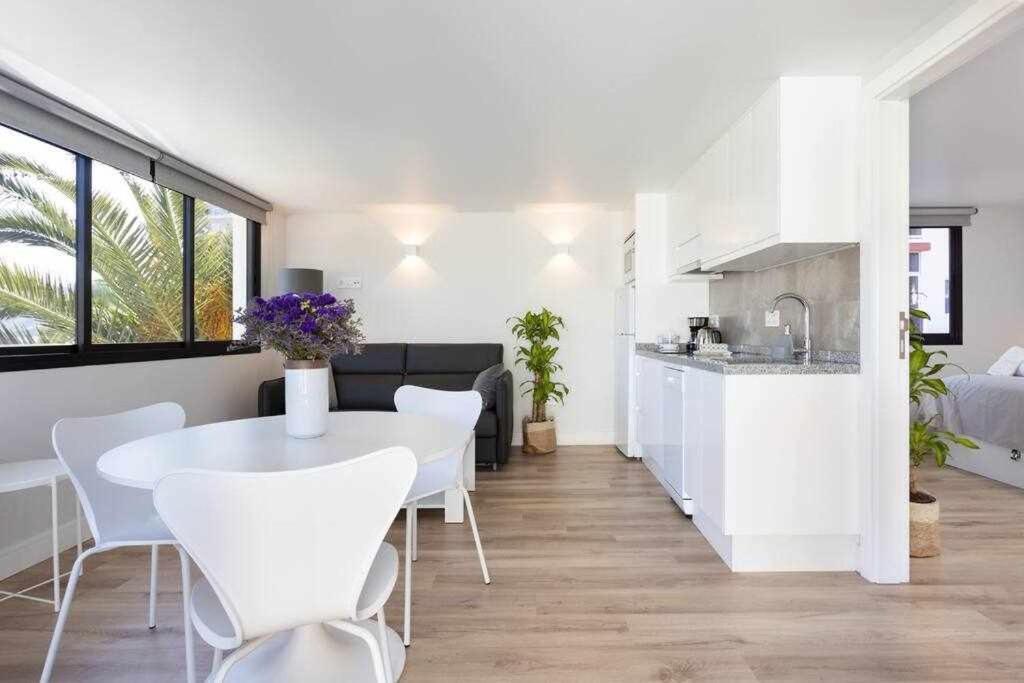 One-Bedroom Apartment,1345998179:JPEG