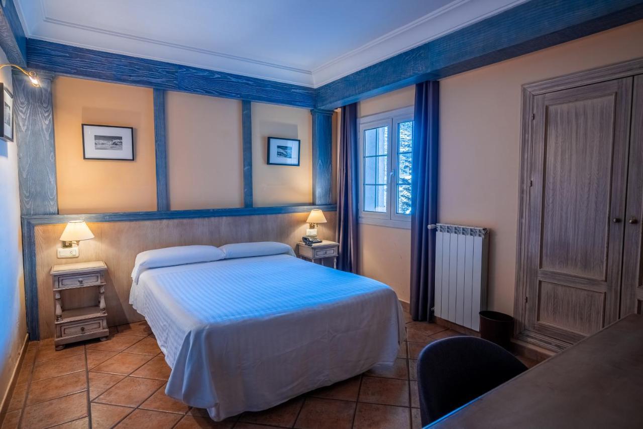 Quarto Twin (1 Adulto + 1 Criança)