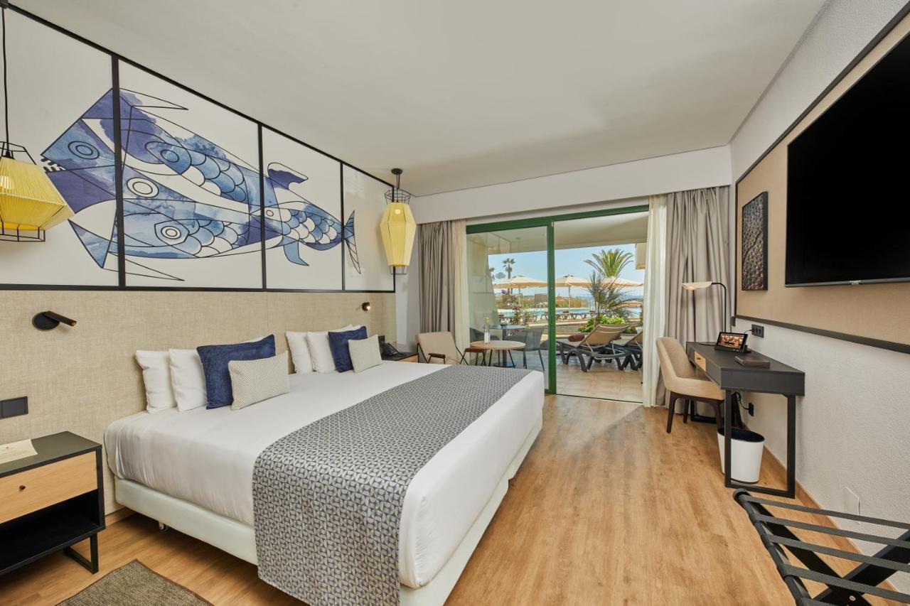 Club Access Double Room Direct Pool Access