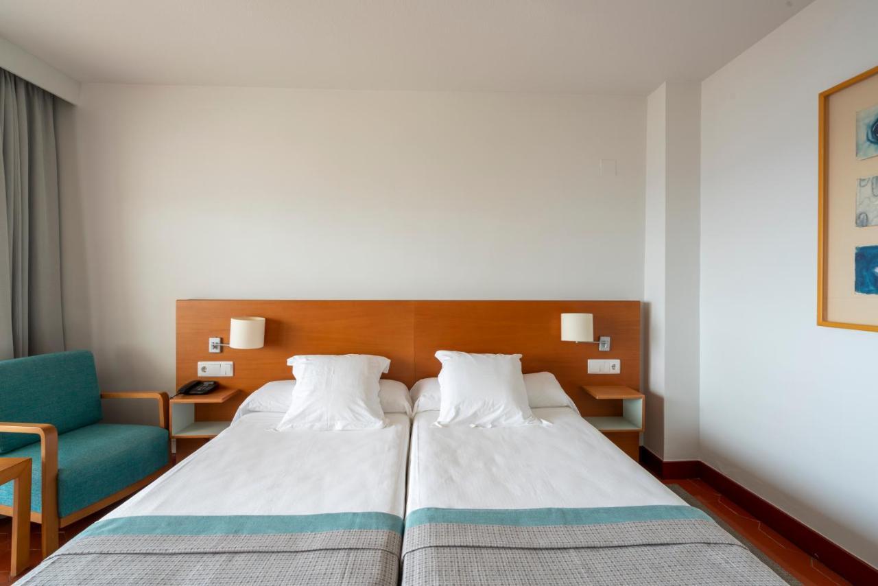 Basic Doppelzimmer (2 Erwachsene + 1 Kind)