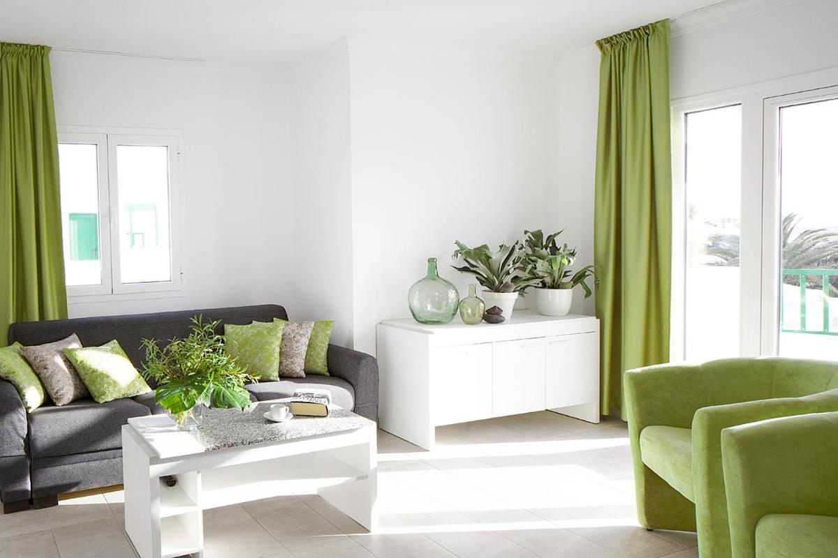 Two-Bedroom Apartment Sea View