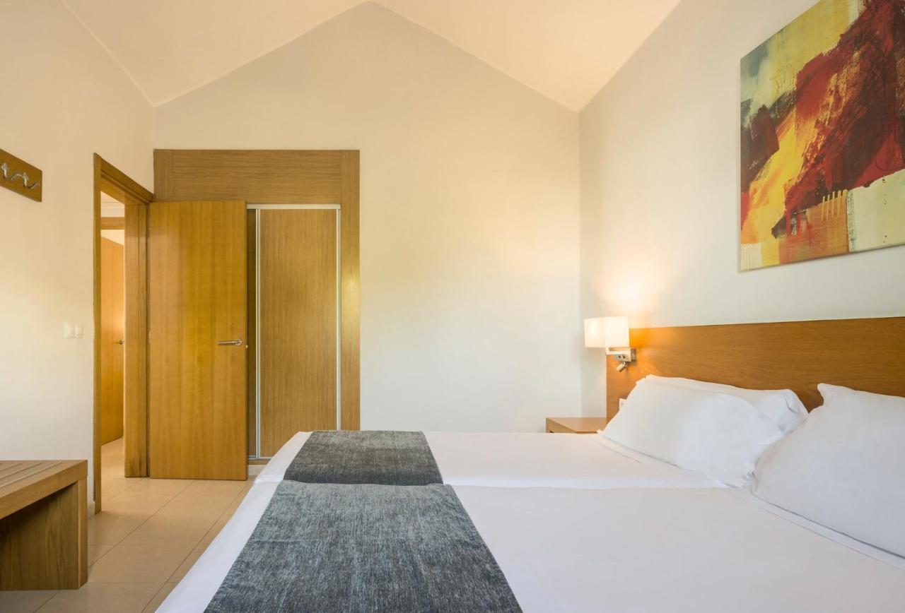Villa de 2 dormitorios (2 adultos + 2 niños)