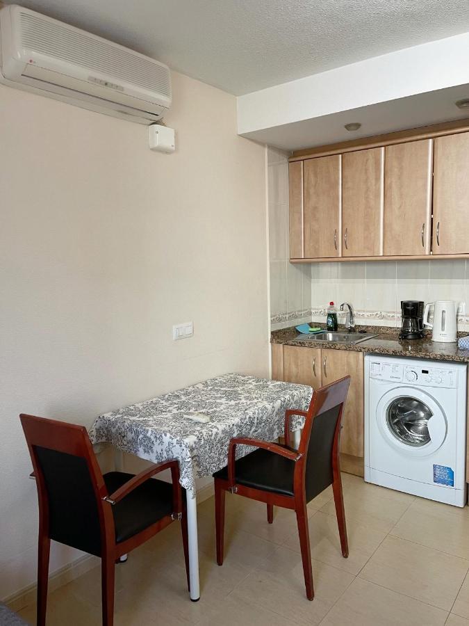 One-Bedroom Apartment,1406045255:JPEG