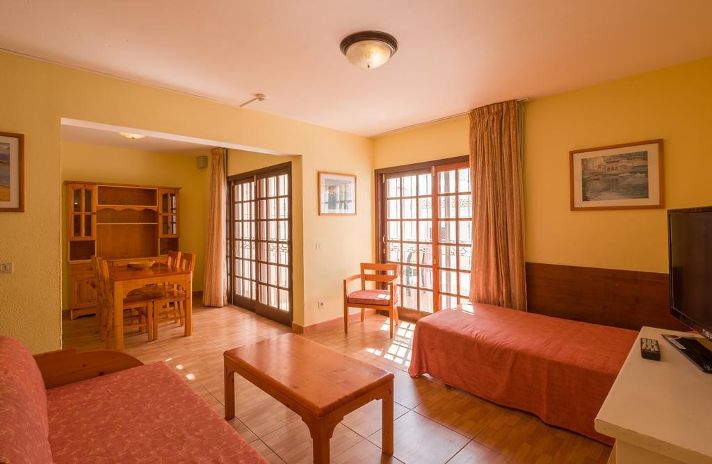 Two-Bedroom Apartment (6 Adults)