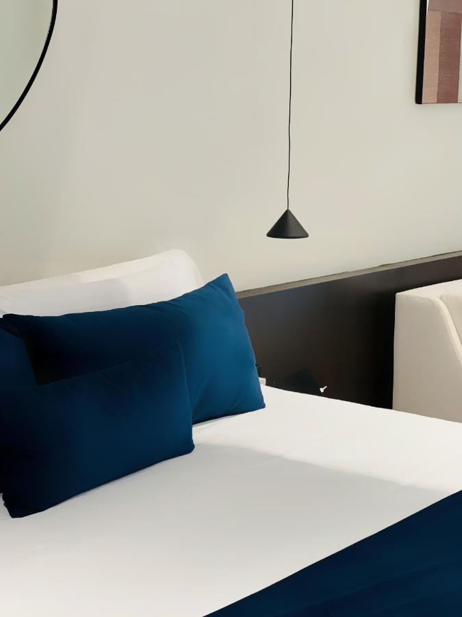 Habitación adaptada para personas con movilidad reducida - Cama grande